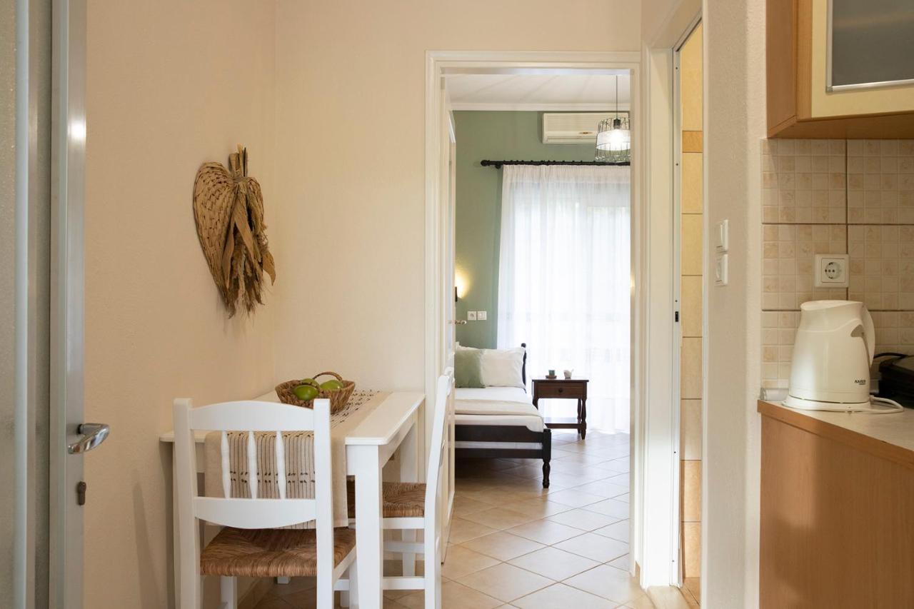 Elena Luxury Living Apartment Paralia Skotinis Exterior photo